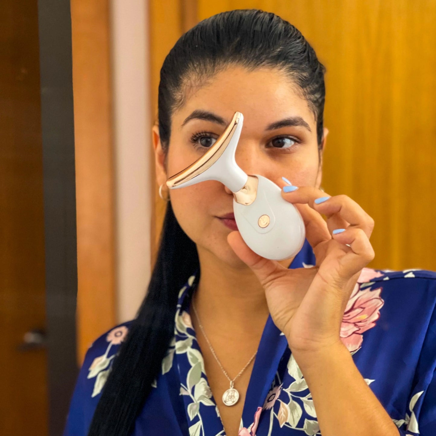 Nuvibell™- MASAJEADOR FACIAL + MASCARILLA TÉ VERDE